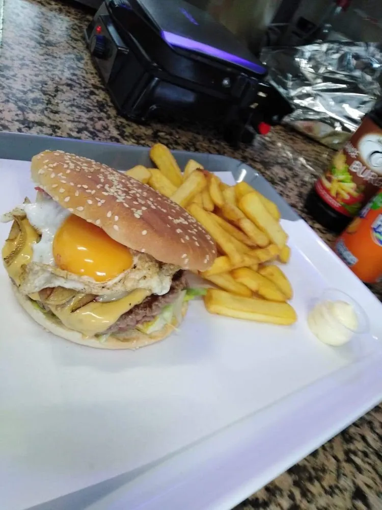 Burger Maison Plus Frit'house